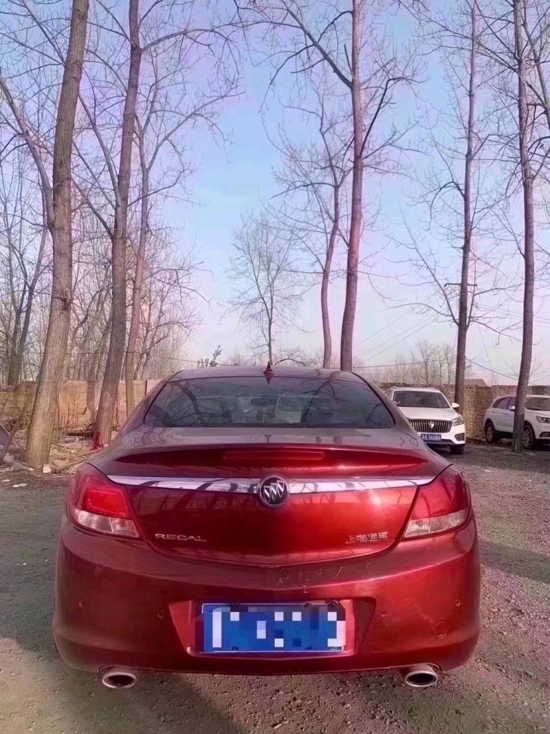 北京10年别克君威3