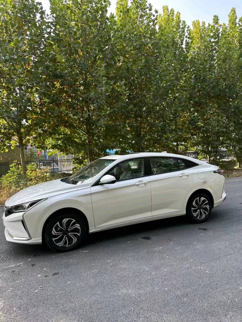 北京22年东风奕炫3