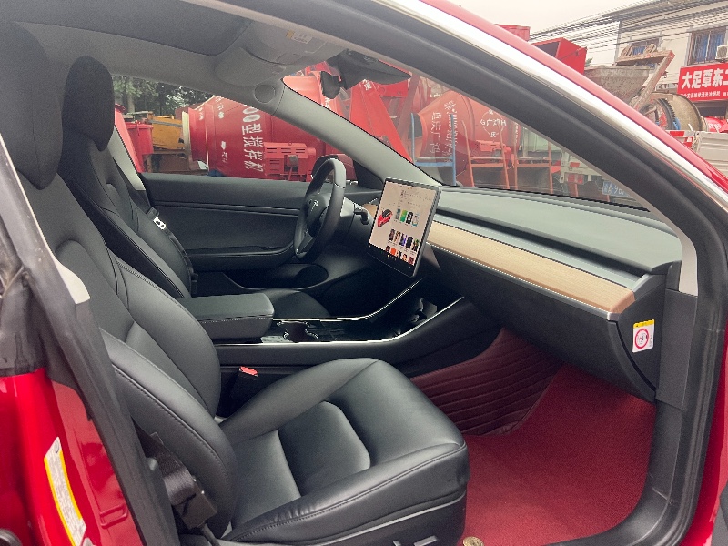 重慶20年特斯拉MODEL 33