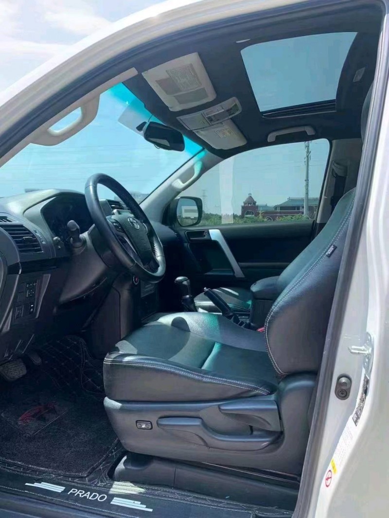 宜昌19年丰田普拉多7