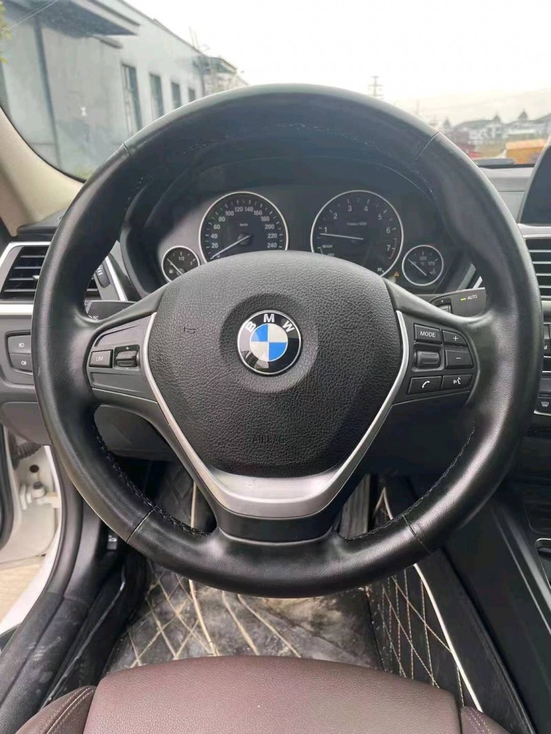 北京18年宝马3系5