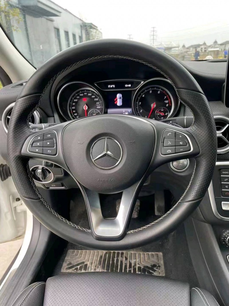 宜昌19年奔驰GLA6