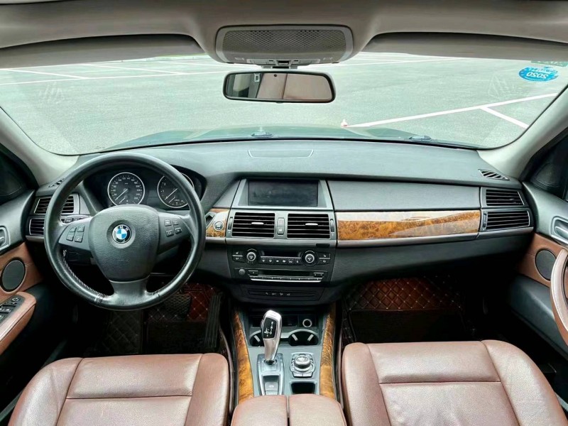 宜昌12年宝马X57