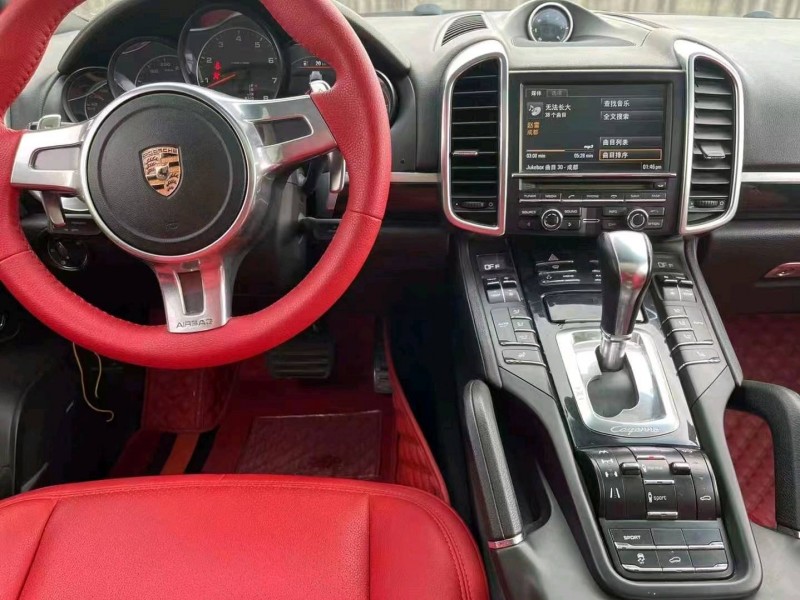 宜昌13年保时捷卡宴5