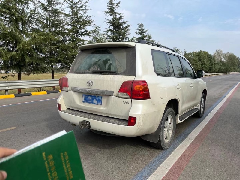 北京14年丰田兰德酷路泽5