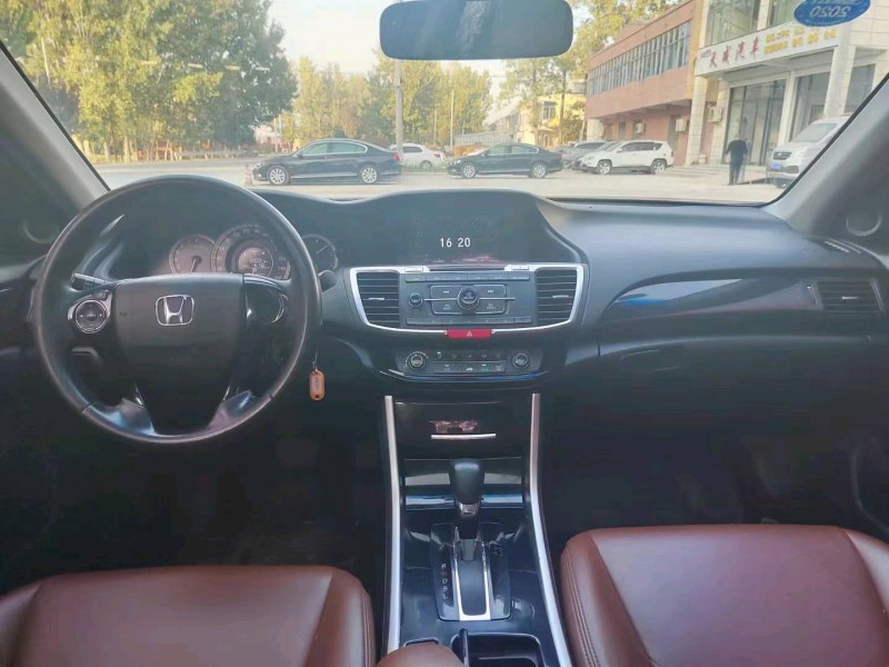 北京16年本田雅阁2