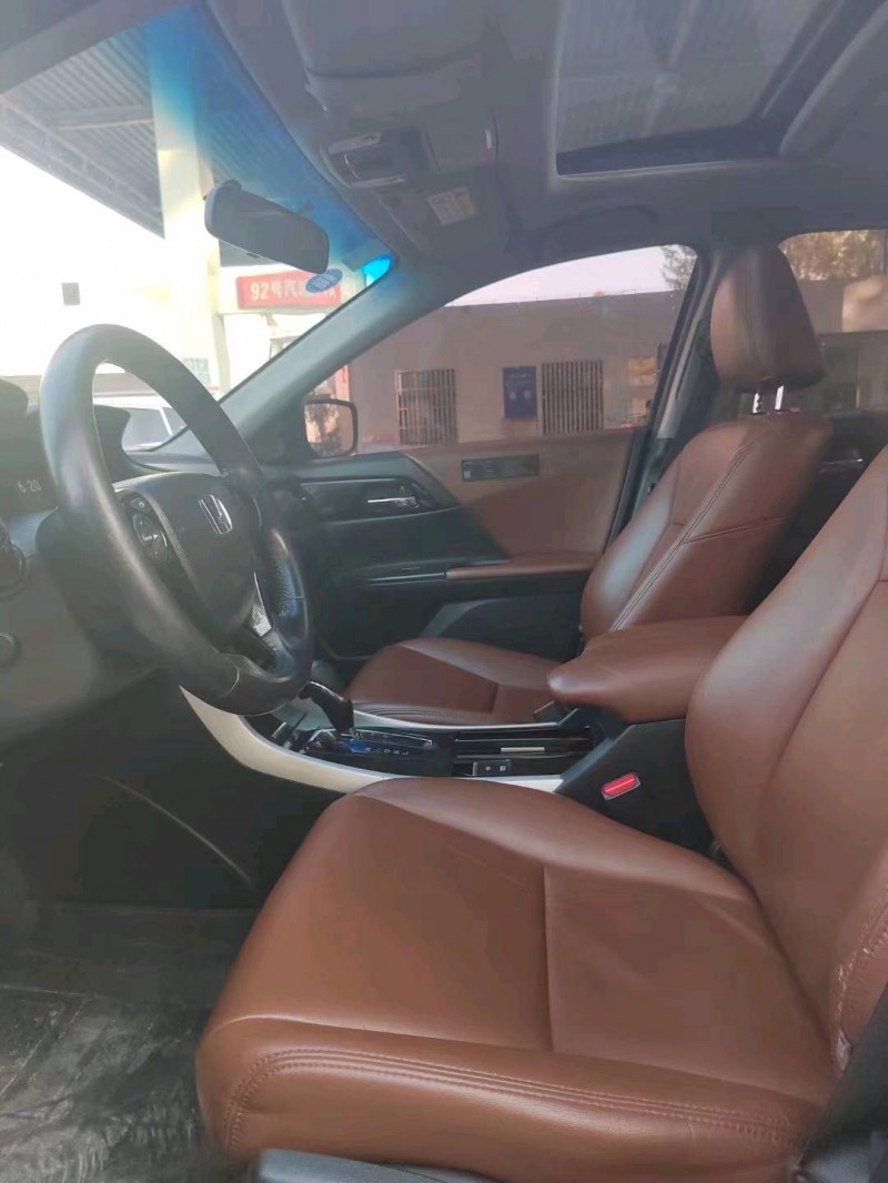 北京16年本田雅阁5