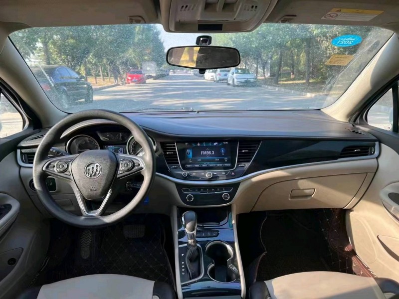 北京17年别克威朗5