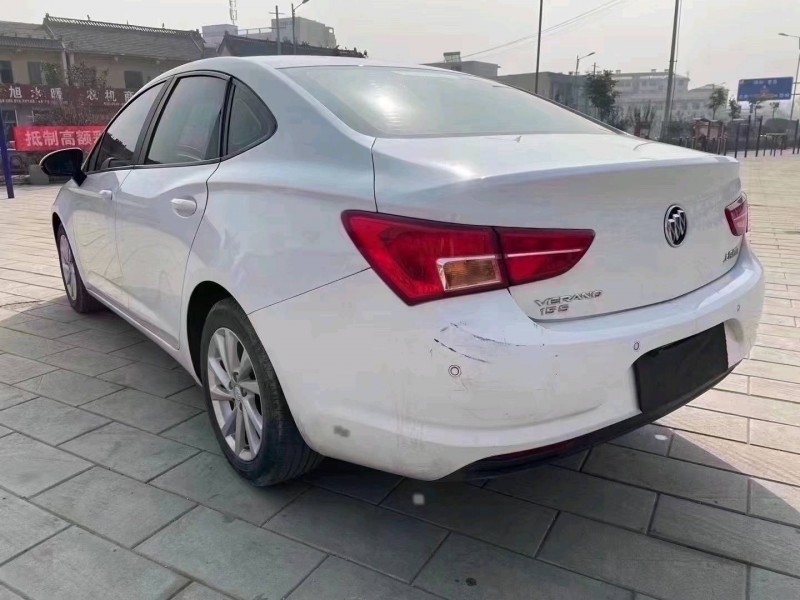 北京17年别克威朗5