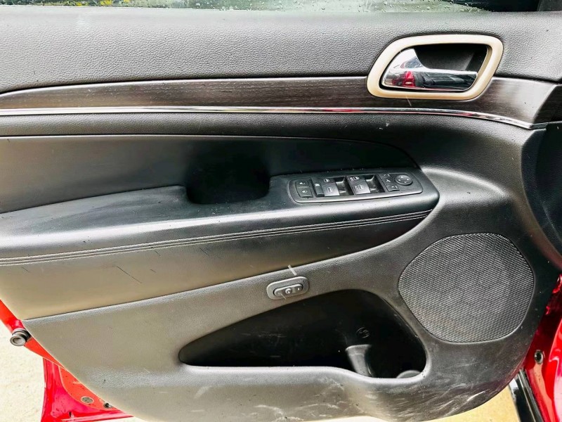 沈阳14年Jeep大切诺基3