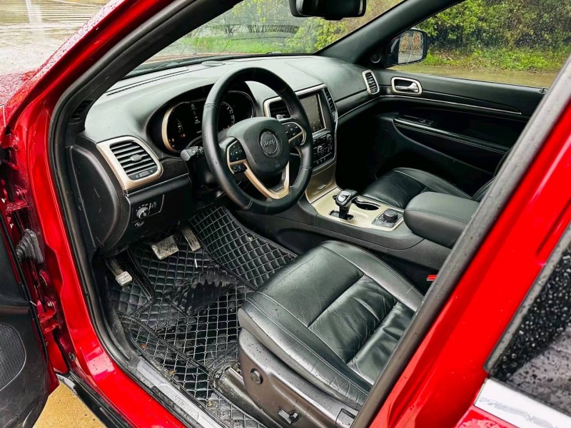 沈阳14年Jeep大切诺基6