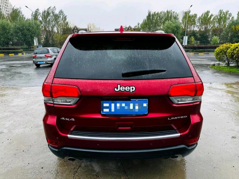 沈阳14年Jeep大切诺基8