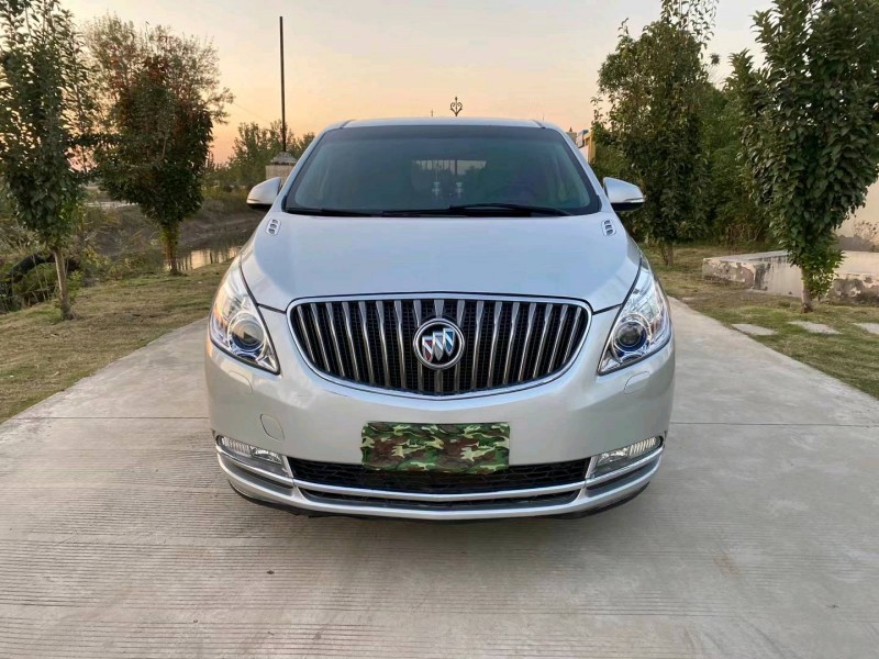 徐州16年别克GL81