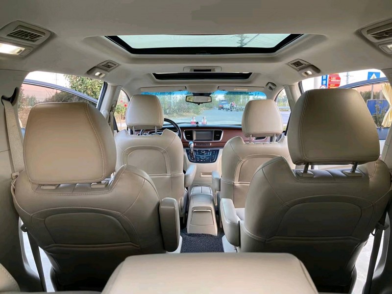 徐州16年别克GL85