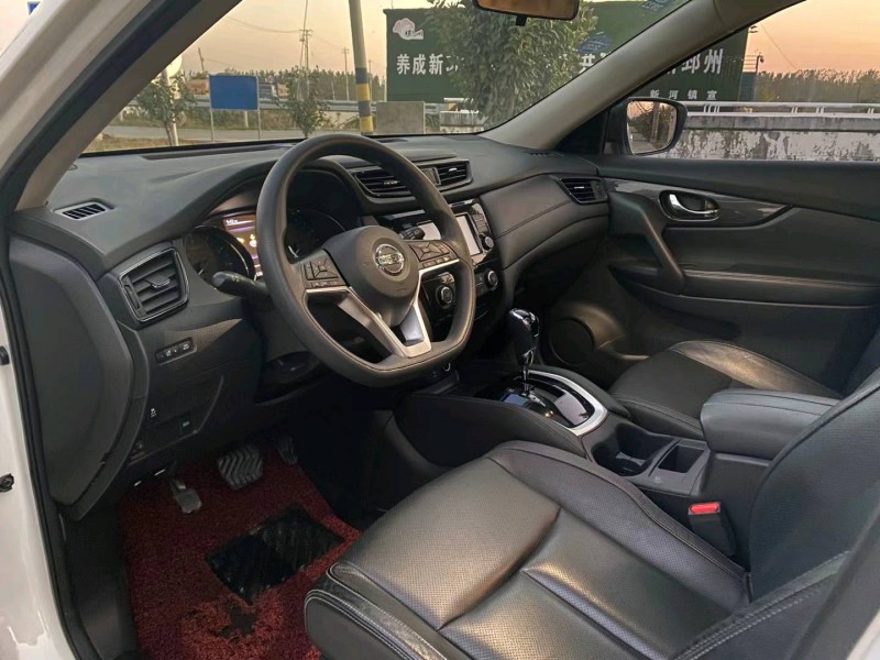 徐州18年日产奇骏5