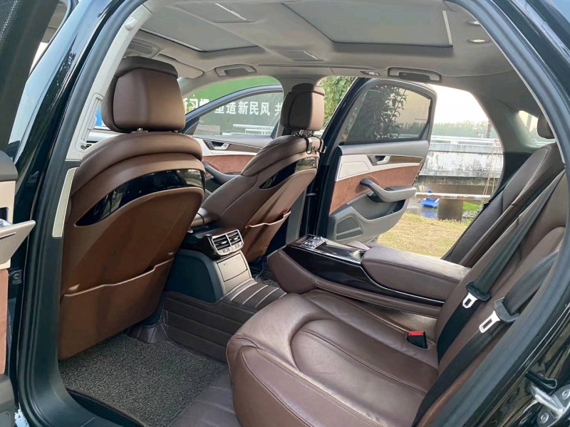 徐州14年奥迪A8L3