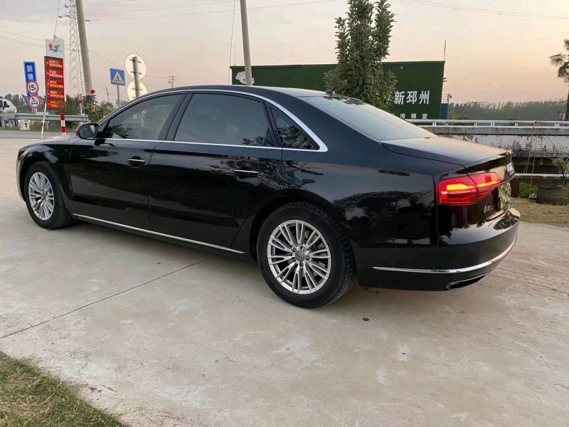 徐州14年奥迪A8L2