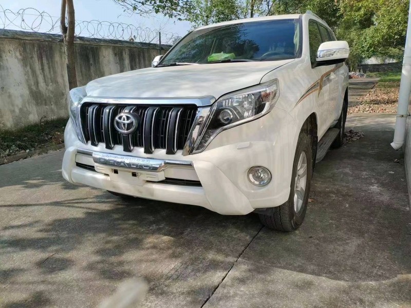 宜昌14年丰田普拉多1