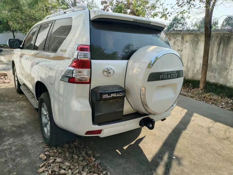 宜昌14年丰田普拉多3