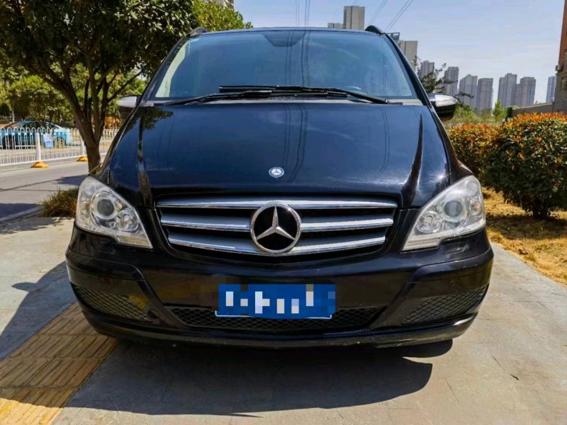 宜昌14年奔驰唯雅诺8