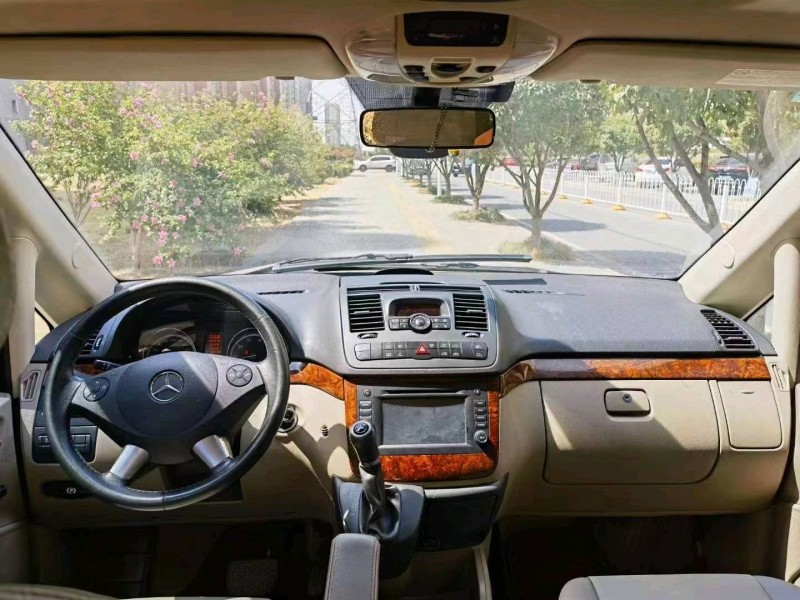 宜昌14年奔驰唯雅诺5