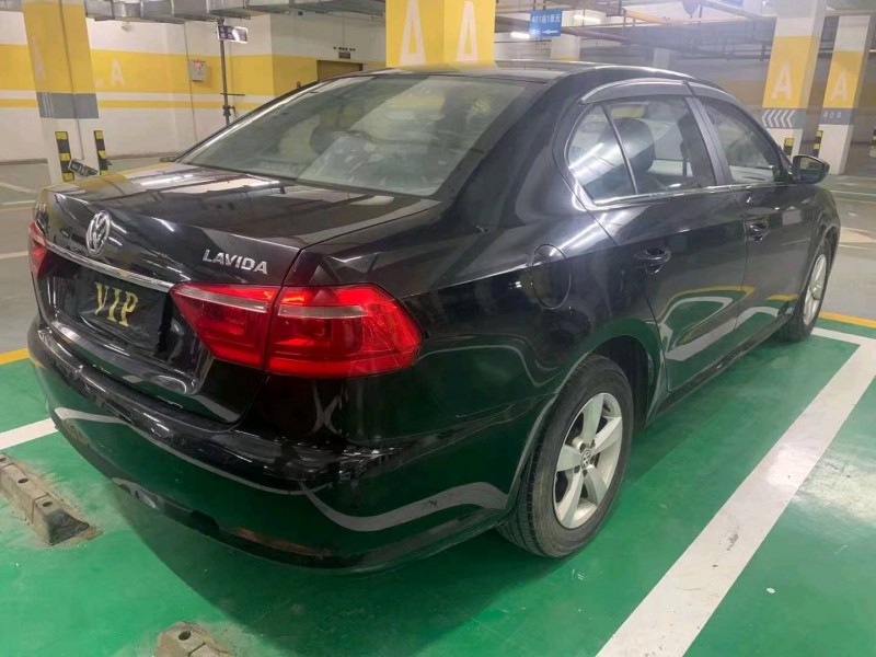 宜昌14年大众朗逸4