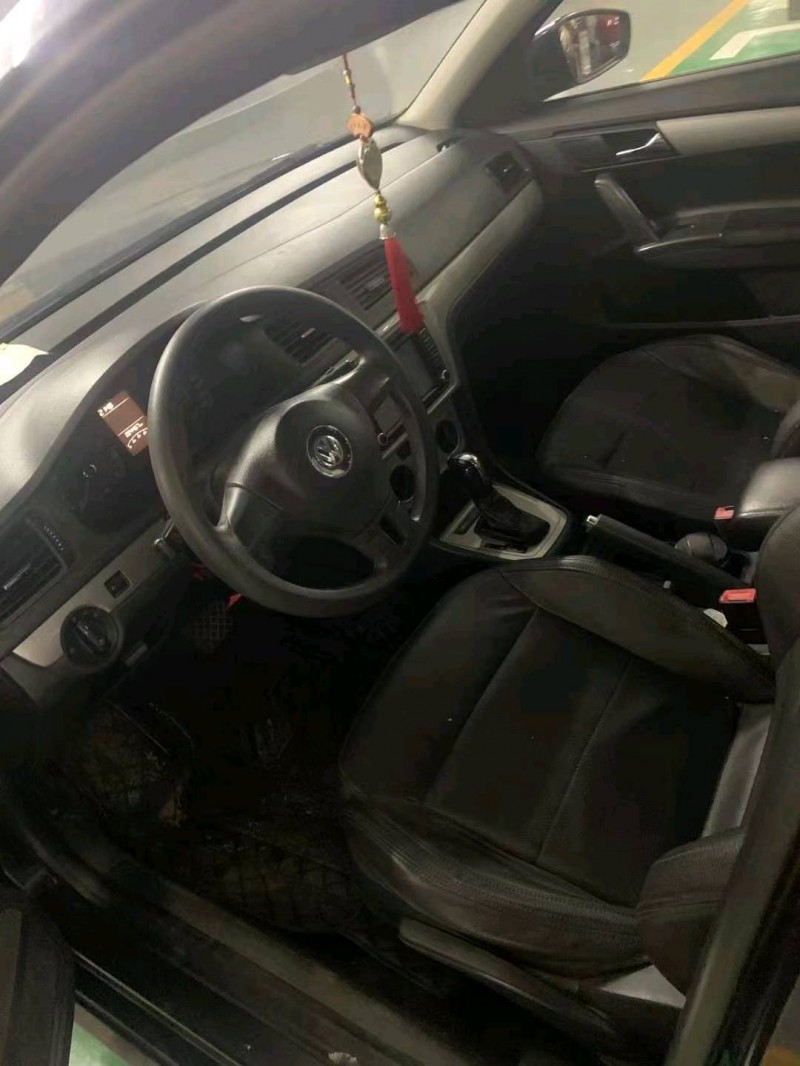 宜昌14年大众朗逸6