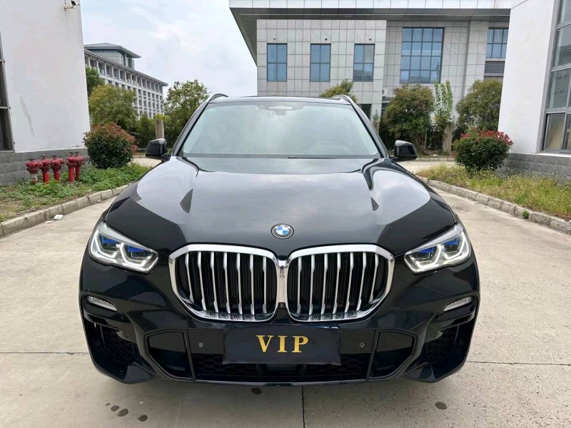 盐城19年宝马X59