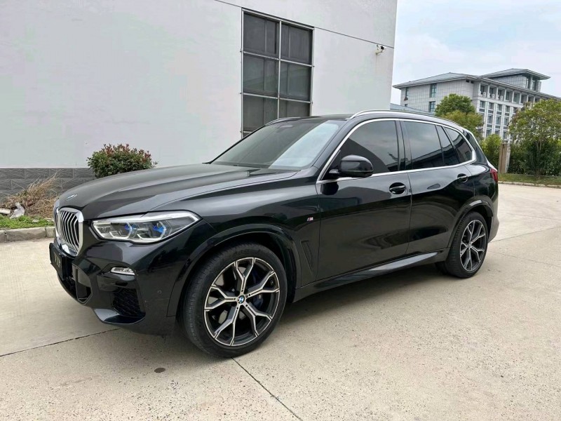 盐城19年宝马X58