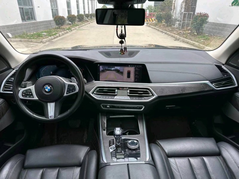 盐城19年宝马X56