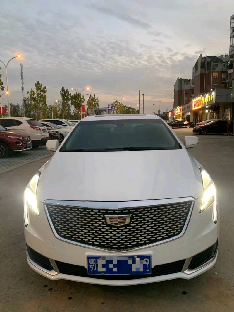 宜昌19年凯迪拉克XTS8