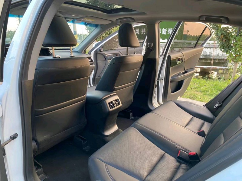 徐州17年本田雅阁5