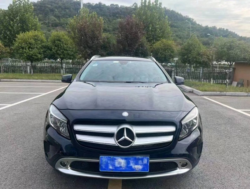 宜昌15年奔馳GLA1
