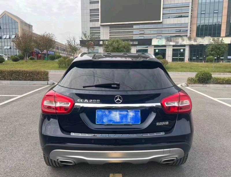 宜昌15年奔馳GLA2