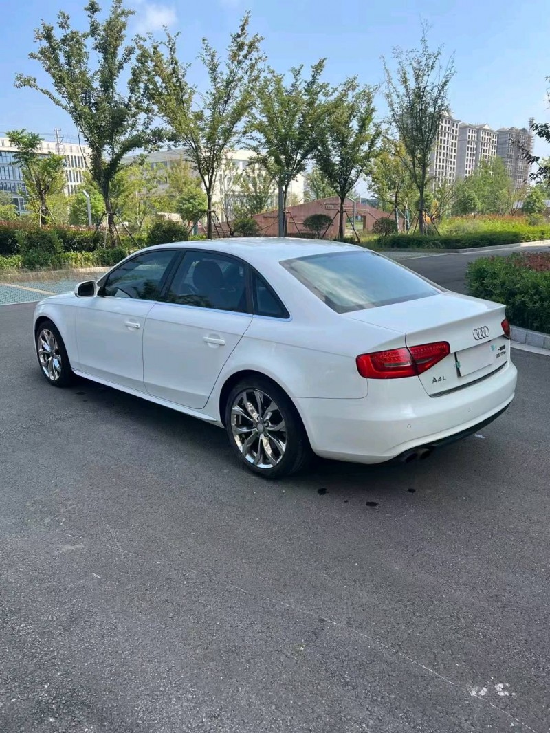 徐州13年奥迪A4L6