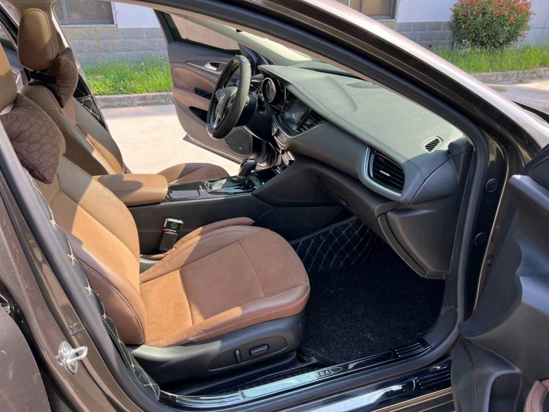 盐城19年别克君威6