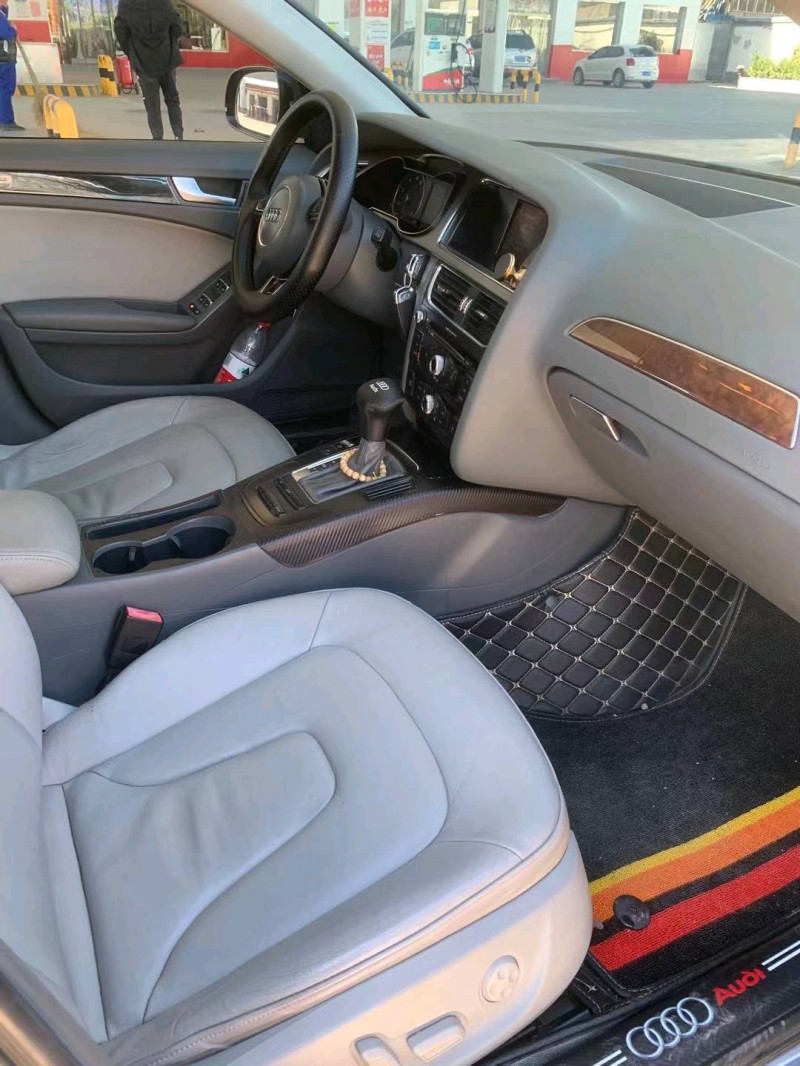 保定12年奥迪A4L8