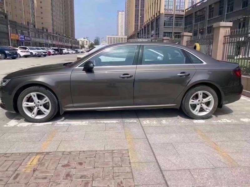 北京17年奥迪A4L4