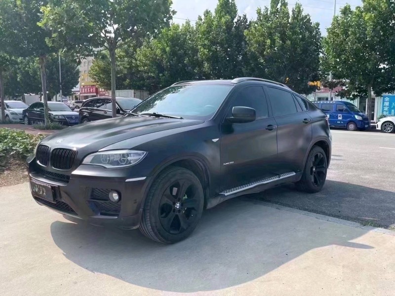 东营13年宝马X68