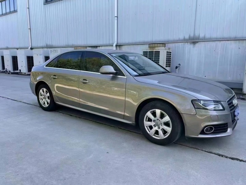 济南11年奥迪A4L3