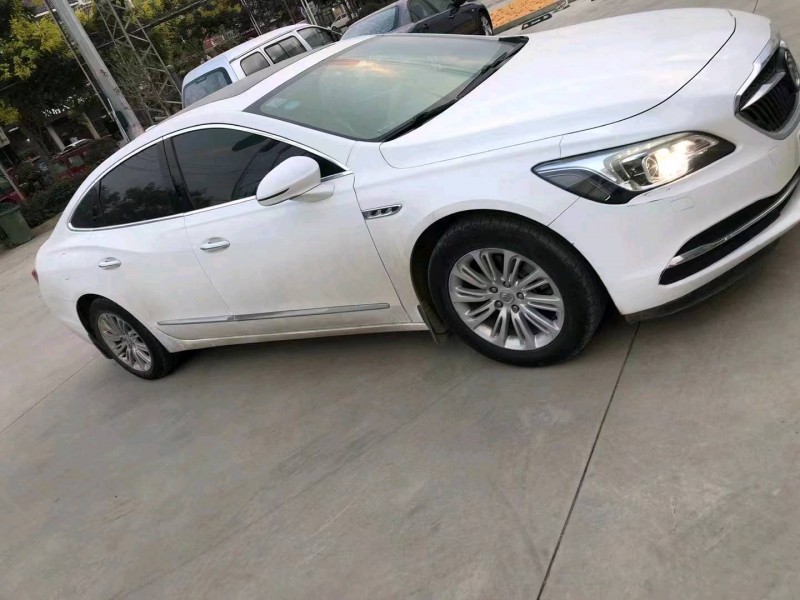 淮南16年别克君越2