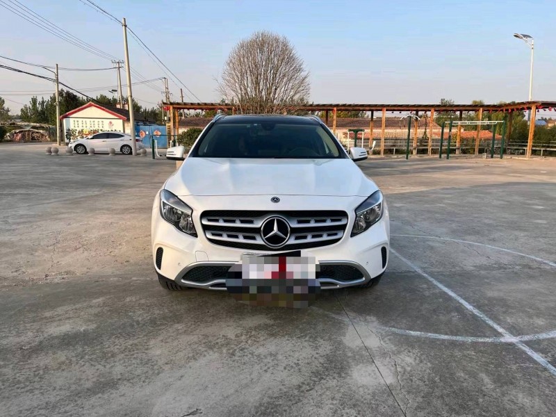 徐州18年奔驰CLA1