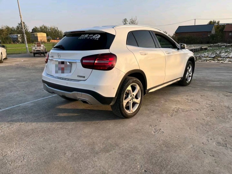 徐州18年奔驰CLA8