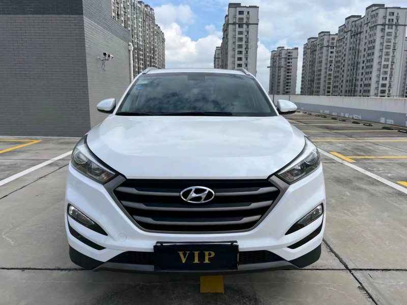 盐城17年现代途胜1