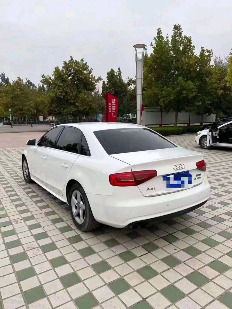 北京14年奥迪A4L8