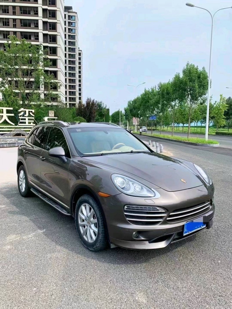 廊坊13年保時捷卡宴3