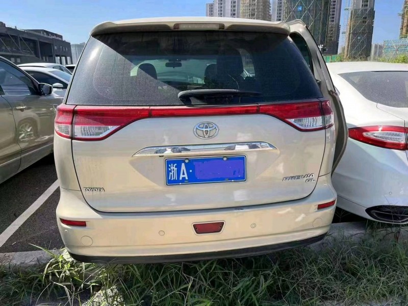 济南13年丰田普瑞维亚6