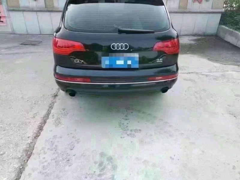 青岛09年奥迪Q75