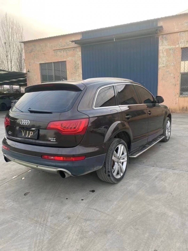 济宁13年奥迪Q75