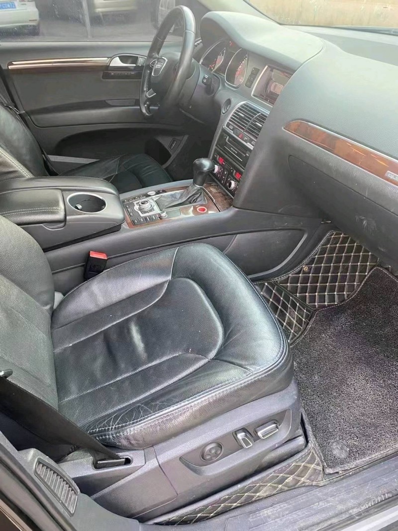 济宁13年奥迪Q79